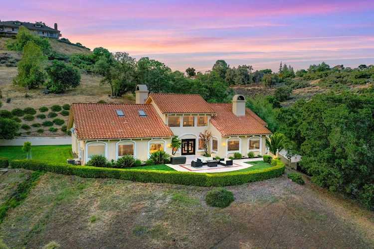 1715 Jasper Highlands Dr Morgan Hill, CA 95037