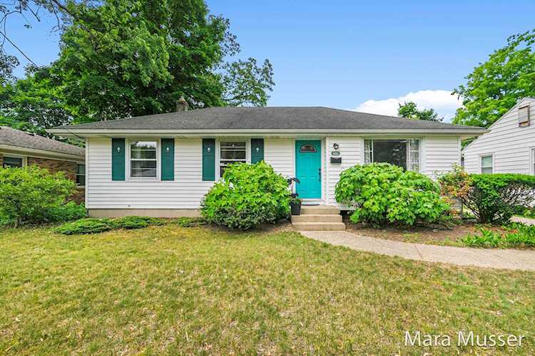 1862 SE Adams St Grand Rapids, MI 49506 | MLS 22023979 Photo 1