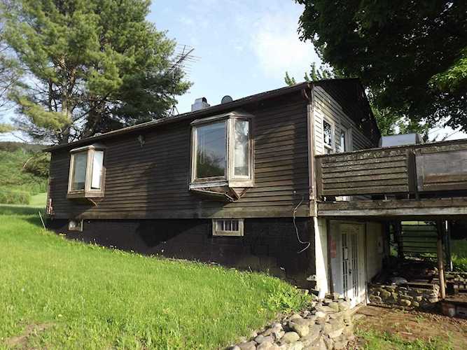 2196 Elmore Rd Morristown, VT 05661