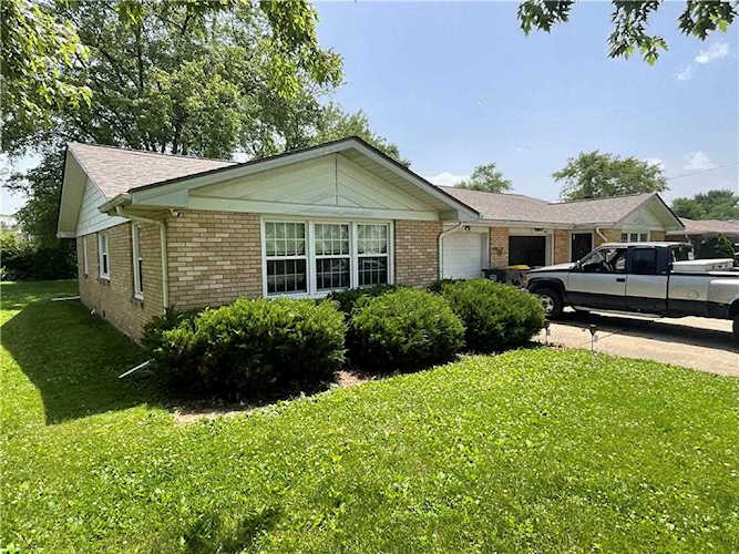 803 Mellen Dr Anderson, IN 46013 | MLS 21863813 Photo 1
