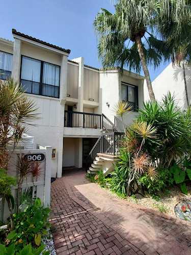 908 Bridgewood Place Boca Raton, FL 33434