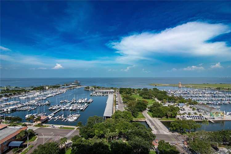 1 Beach Dr SE #1705 St. Petersburg, FL 33701