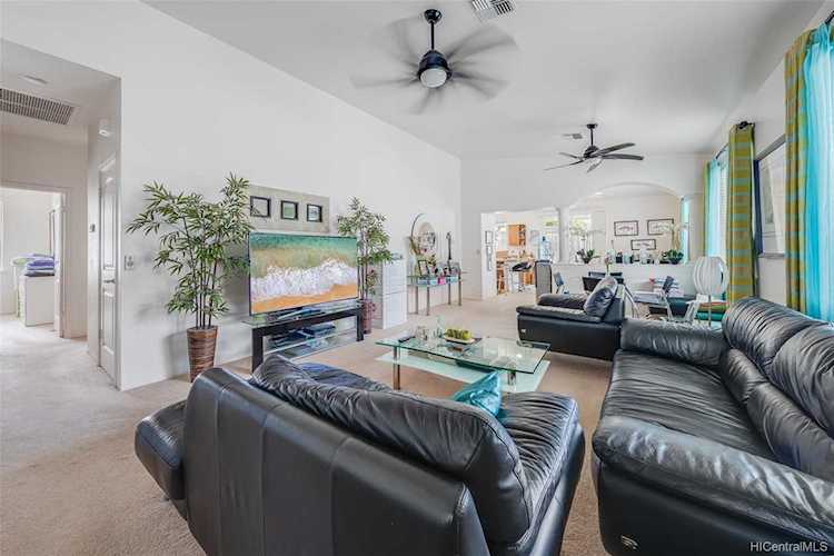 97 Hoku Puhipaka Street Kahului, HI 96732