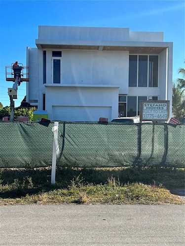 8430 SW 198th St Cutler Bay, FL 33189