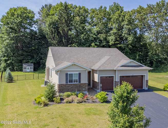 66 Linden Park Dr Clifton Park, NY 12065