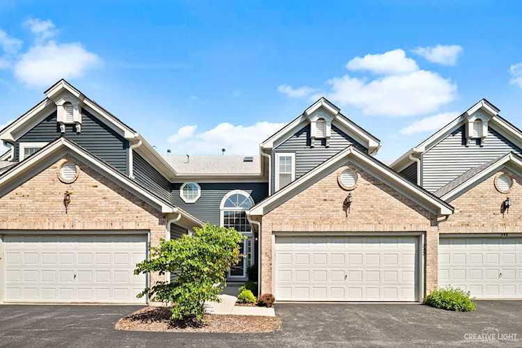 342 Kresswood Dr West Chicago, IL 60185
