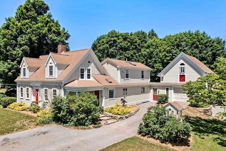 24 Winter St Hanover, MA 02339