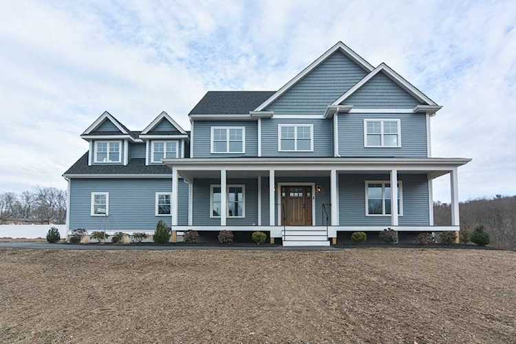 3 Badus Brook Wrentham, MA 02093
