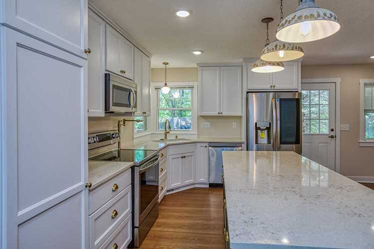 14185 Blaine Avenue Rosemount, MN 55068