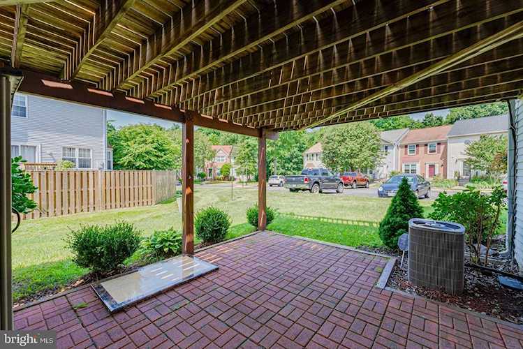 6751 Jenny Leigh Ct Centreville, VA 20121 | MLS VAFX2076854 Photo 1