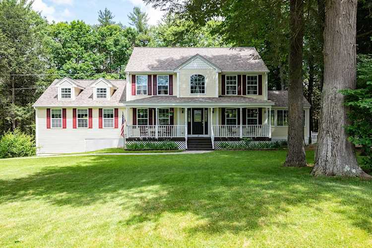 22 Comac Rd Epping, NH 03042