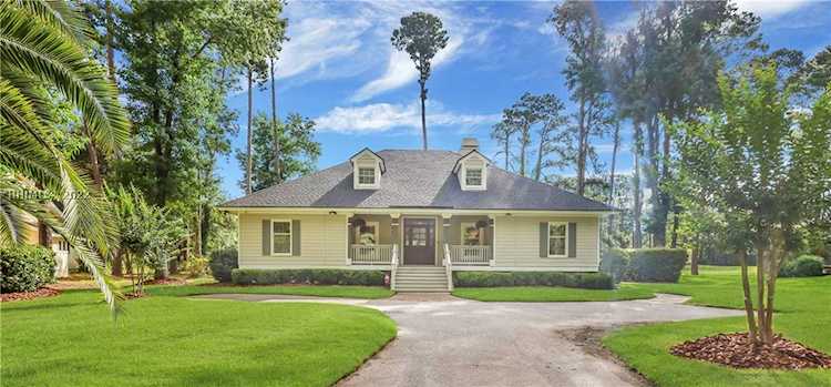 52 Deerfield Rd Hilton Head Island, SC 29926