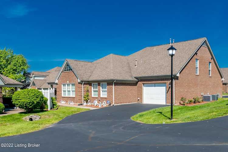 4419 Southbridge Ct Louisville, KY 40272 | MLS 1611679 Photo 1