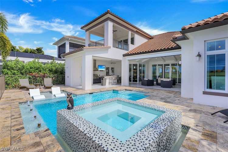 16373 Corsica Way Naples, FL 34110