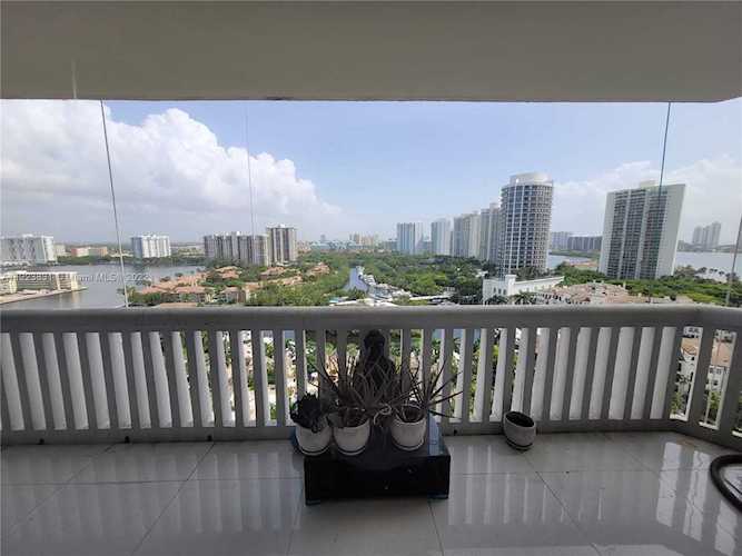 2000 Island Blvd #1810 Aventura, FL 33160