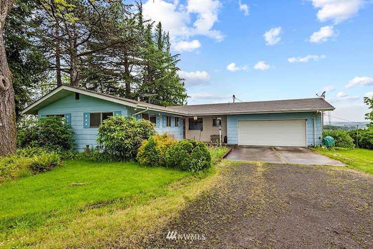 210 Woodland View Dr Woodland, WA 98674