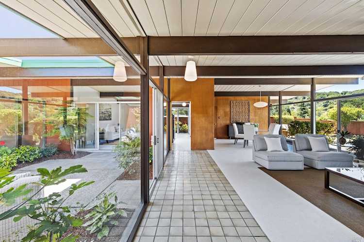 8 Mount Diablo Circle San Rafael, CA 94903