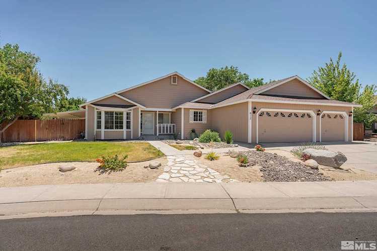 612 Boulder Circle Dayton, NV 89403-9025