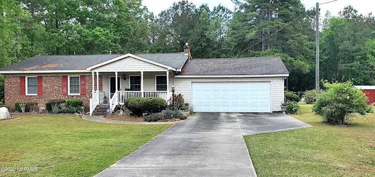 1224 Log Cabin Road Williamston, NC 27892