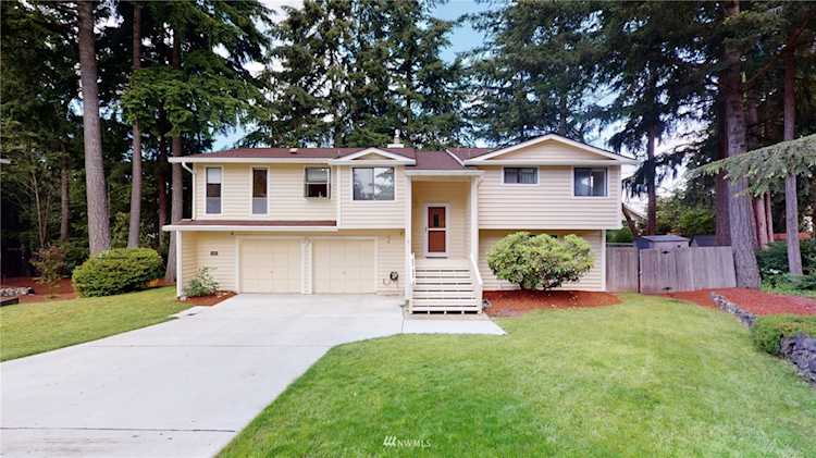 4968 NW Francis Dr Silverdale, WA 98383