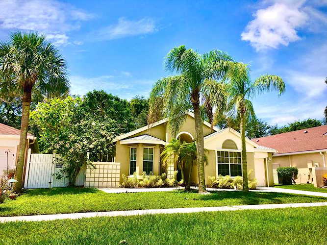 9542 Tavernier Drive Boca Raton, FL 33496