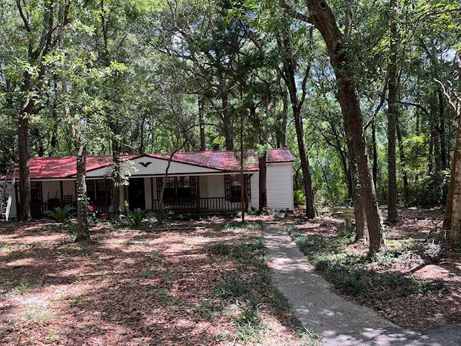3211 E Chestnut Ave Crestview, FL 32539 | MLS 901416 Photo 1