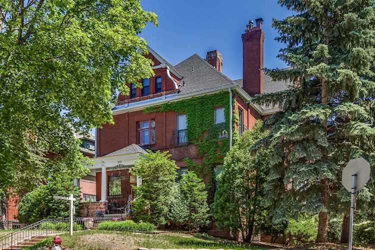 307 Ridgewood Avenue #4 Minneapolis, MN 55403