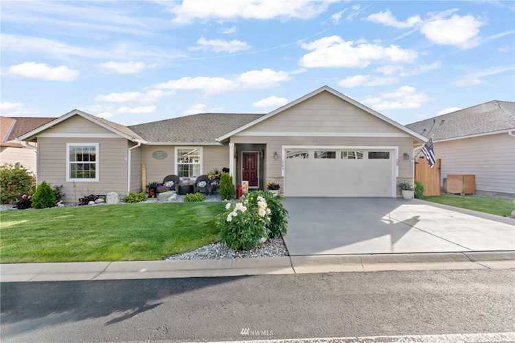 203 Village Dr Manson, WA 98831