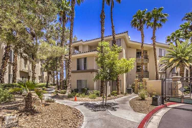 7103 S Durango Dr #207 Las Vegas, NV 89113