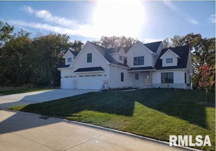 274 Mason Dr Riverdale, IA 52722