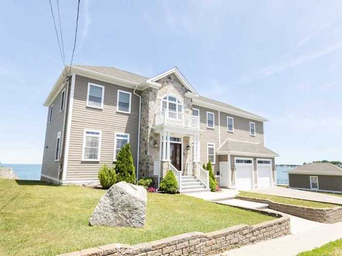 144 Shore Ave Quincy, MA 02169