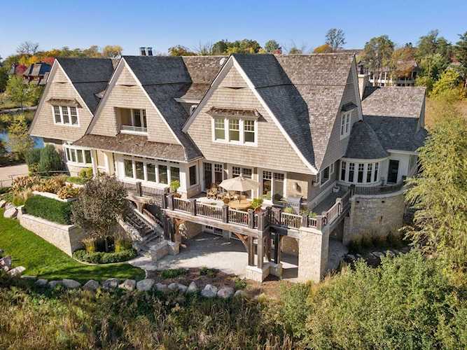 630 Locust Hills Drive Wayzata, MN 55391
