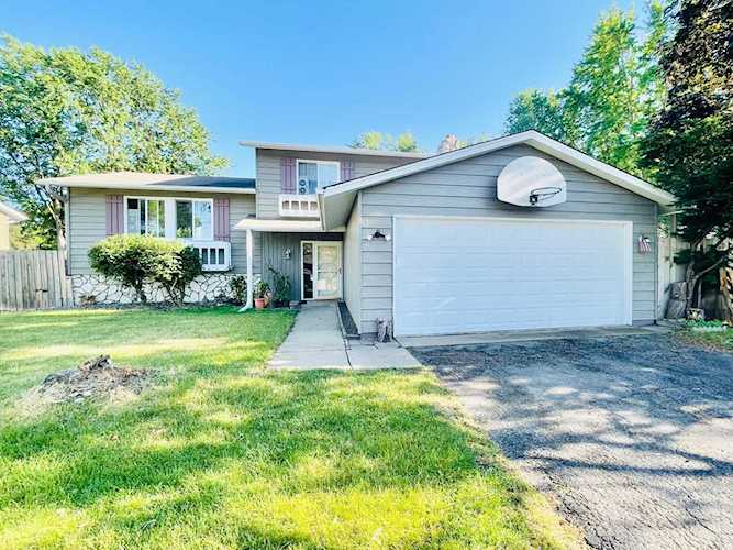 7309 79th Avenue N Brooklyn Park, MN 55445