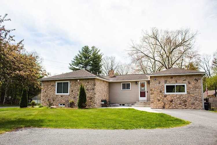 247 Allen St East Longmeadow, MA 01028