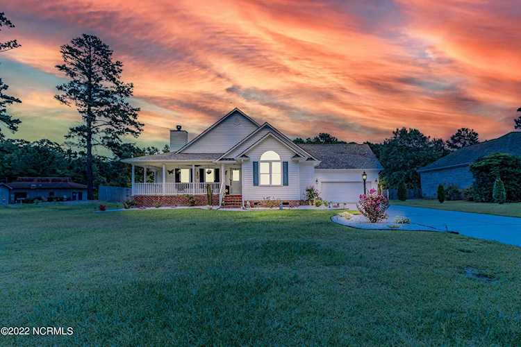 62 Shoreline Drive New Bern, NC 28562
