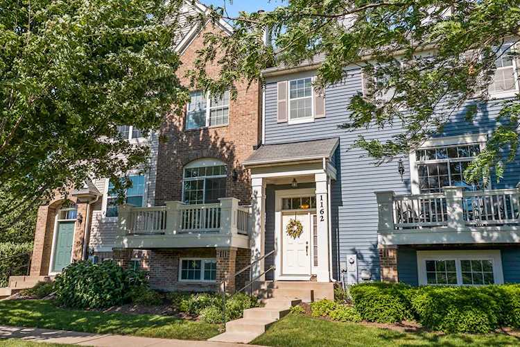 1162 Orangery Ct #1162 Carol Stream, IL 60188