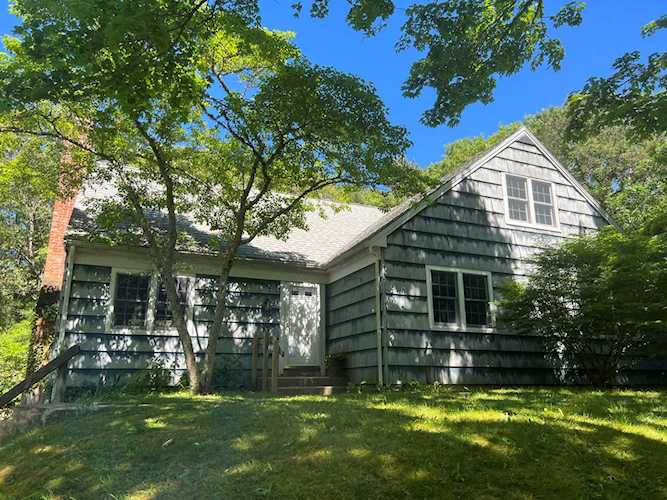 38 Evans Street Osterville, MA 02655