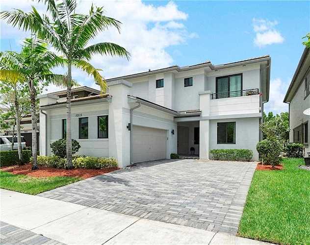 10515 Waves Way Parkland, FL 33076