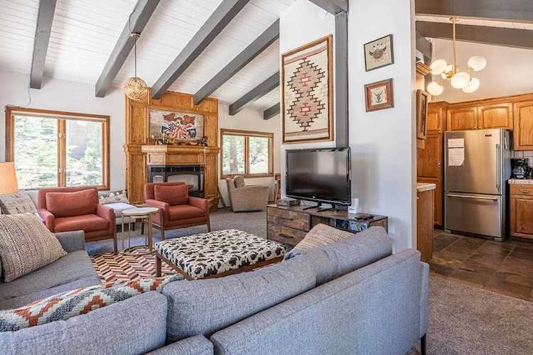 1330 Forest Trail Mammoth Lakes, CA 93546