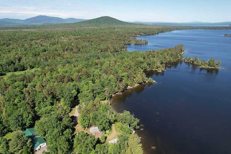 11 Gartley Dr Beaver Cove, ME 04441