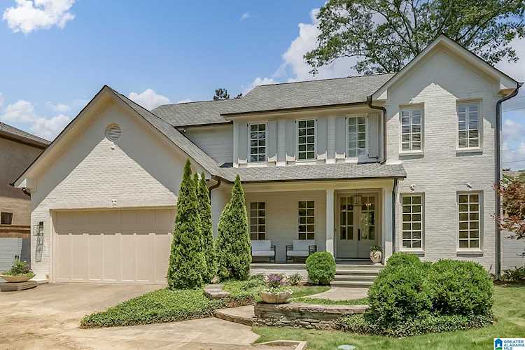 23 Honeysuckle Lane Mountain Brook, AL 35213