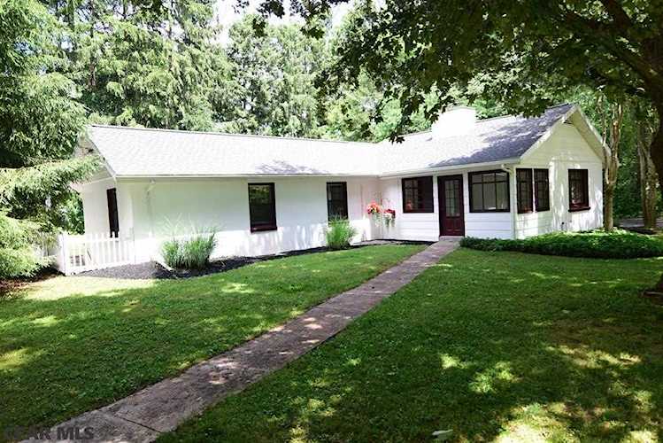 1709 Branch Road E State College, PA 16801