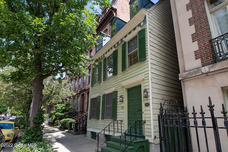 321 State St Albany, NY 12210