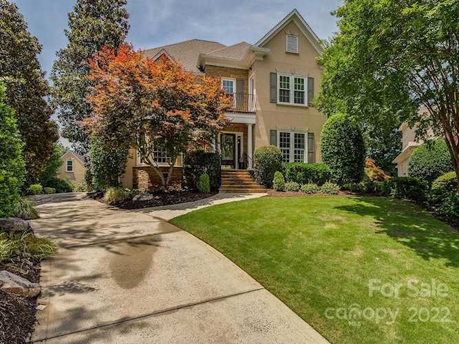 6803 Linkside Ct Charlotte, NC 28277