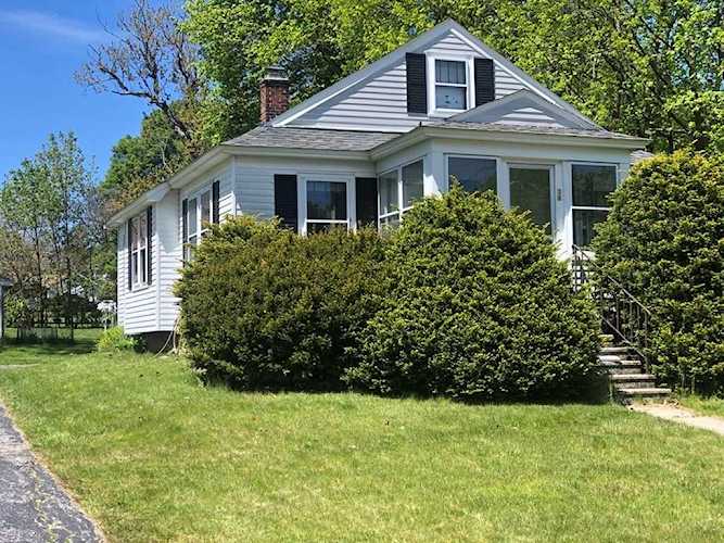 34 Knowlton Ave Shrewsbury, MA 01545