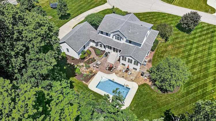 2525 Harmony Court Winona Lake, IN 46590
