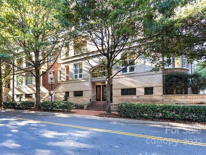 400 Church St N Charlotte, NC 28202 | MLS 3869382 Photo 1