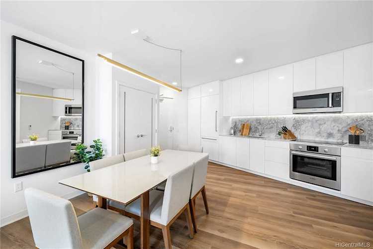 987 Queen Street #1913 Honolulu, HI 96814
