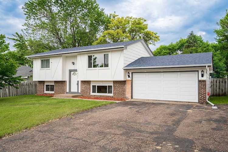 7421 74th Way N Brooklyn Park, MN 55428
