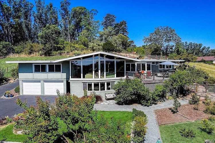 8841 Poplar Avenue Cotati, CA 94931